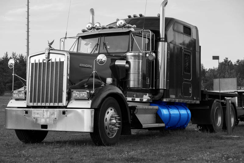 Faccin: white & black truck image with a blue fuel tank