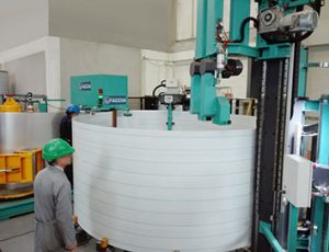 Faccin: green machine for the production of silos - vertical full plate